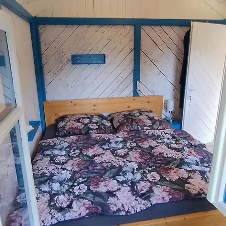 Domecek Pod Holym Vrchem Hlinna