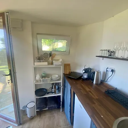 Domecek Pod Holym Vrchem Hlinna