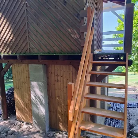 Domecek Pod Holym Vrchem