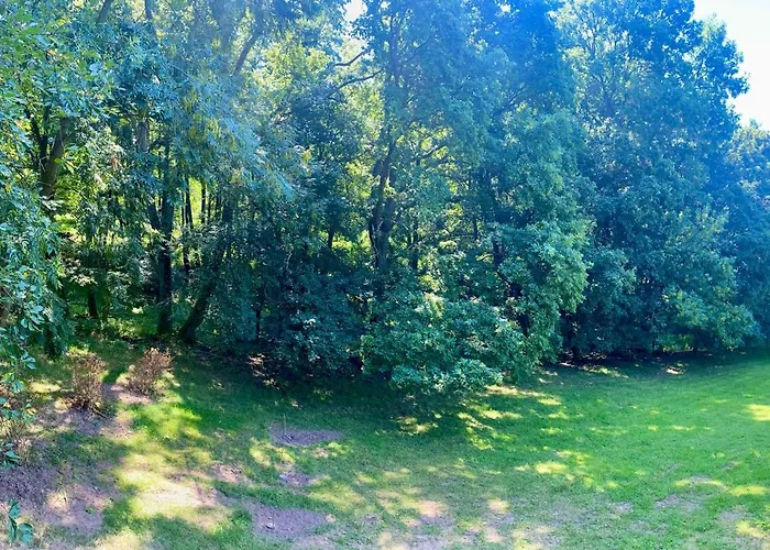 Domecek Pod Holym Vrchem * Hlinna